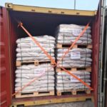 24 Tonnen schwarzes Siliziumkarbid in 20-GP-Container nach Tschechien verladen